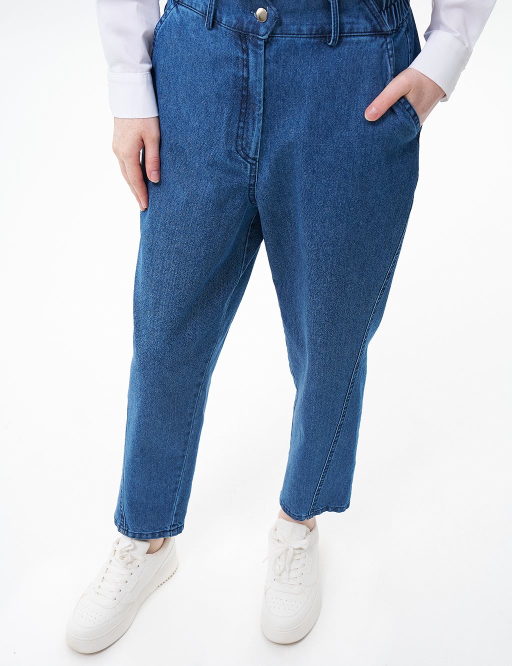Düğmeli Havuç Kesim Denim Pantolon İndigo