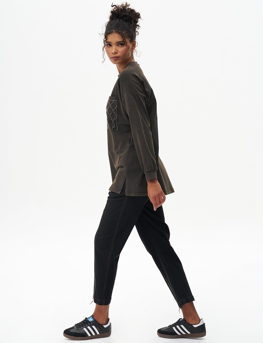 Stone Embroidered Two Thread Sweatshirt Green