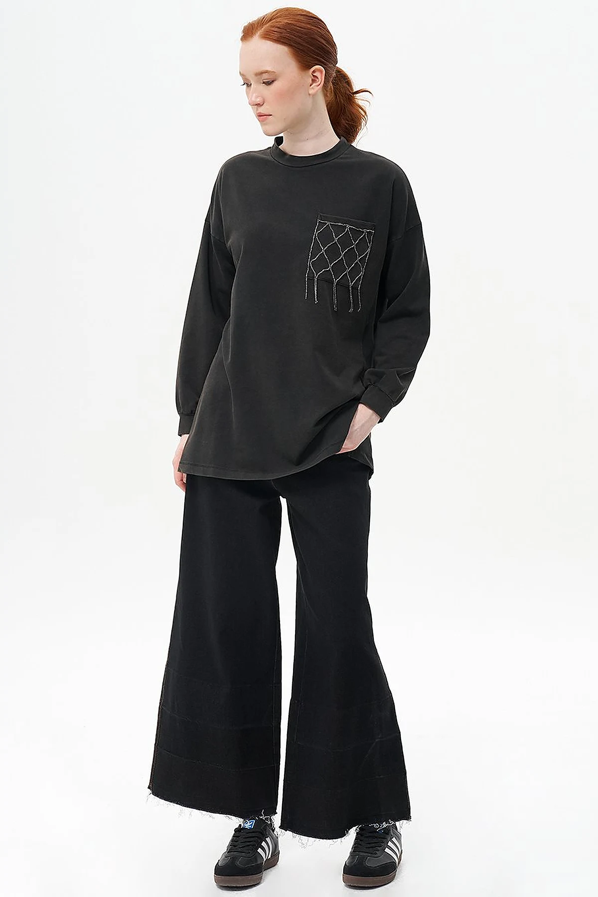 Taş İşlemeli İki İplik Sweatshirt Siyah 