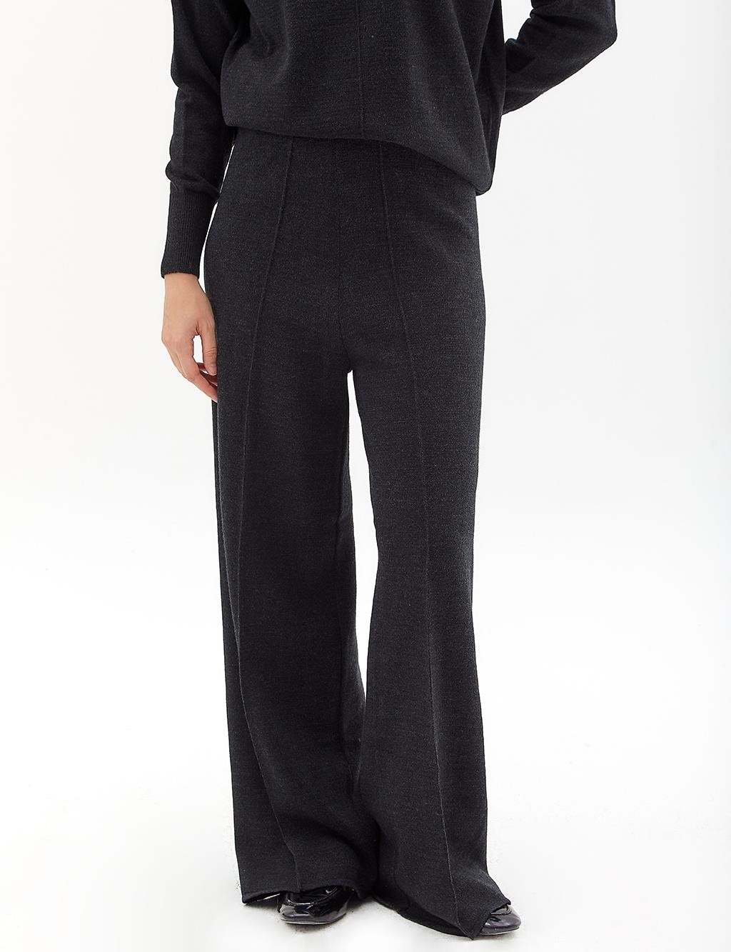 Grass Stitched Knit Pants Black