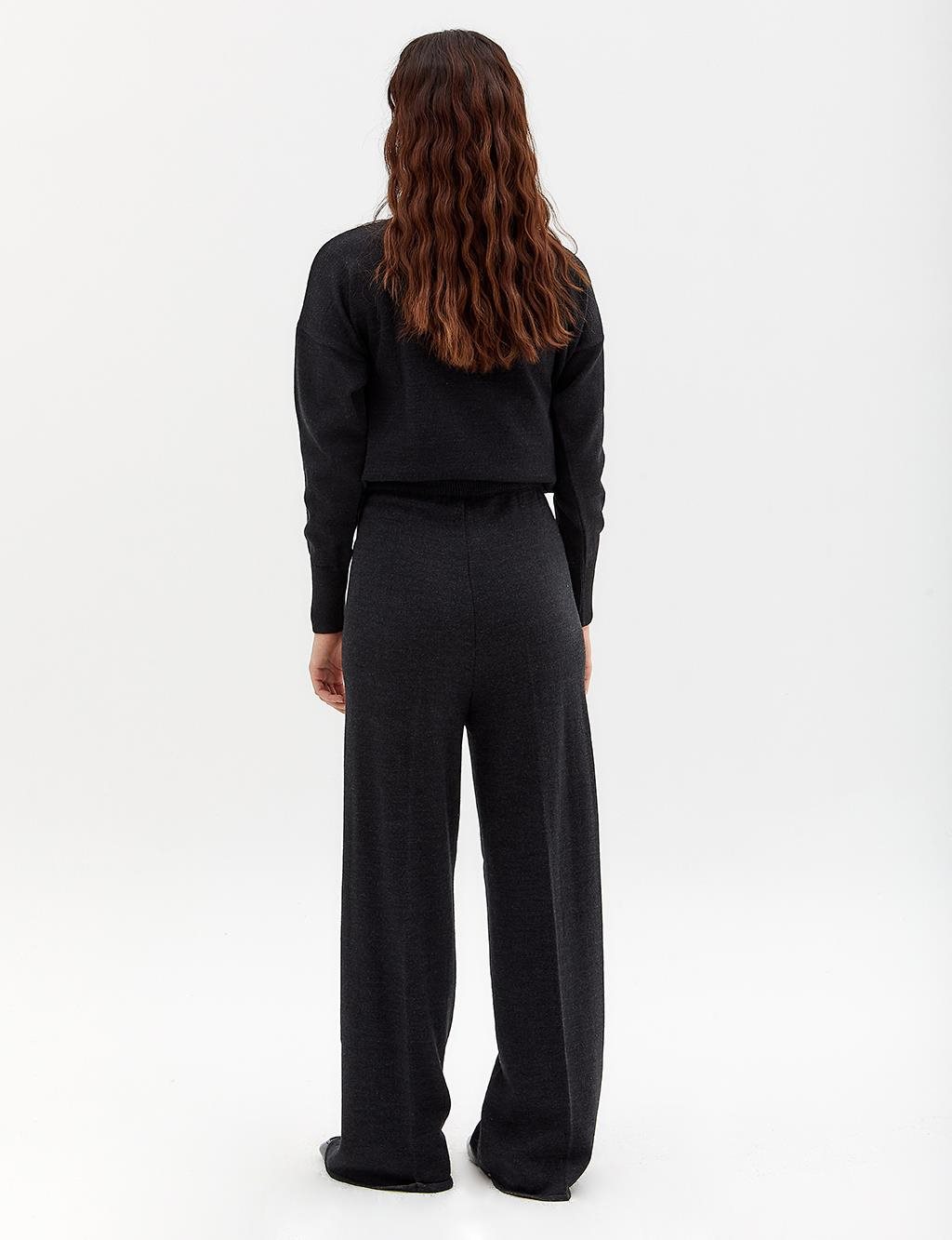 Grass Stitched Knit Pants Black