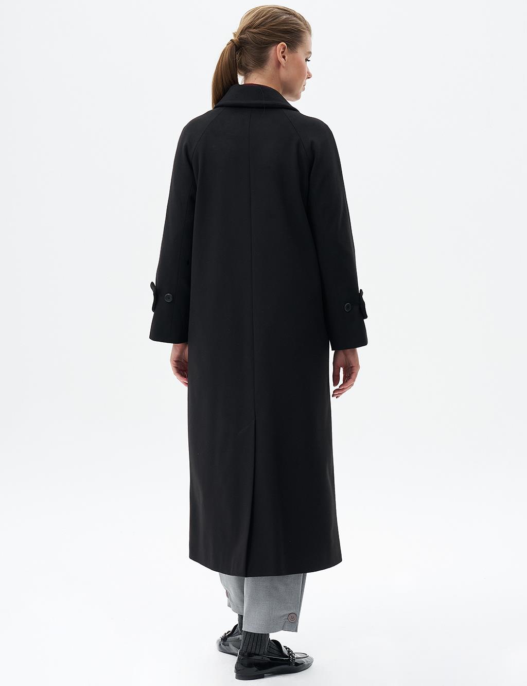 Cashmere Coat with Collar Detail Black