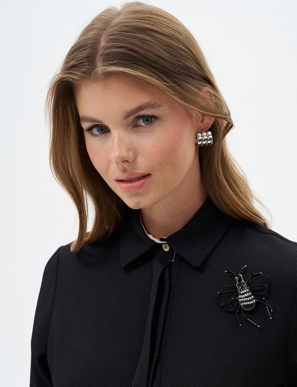 Brooch Dress with Piping Detail Black