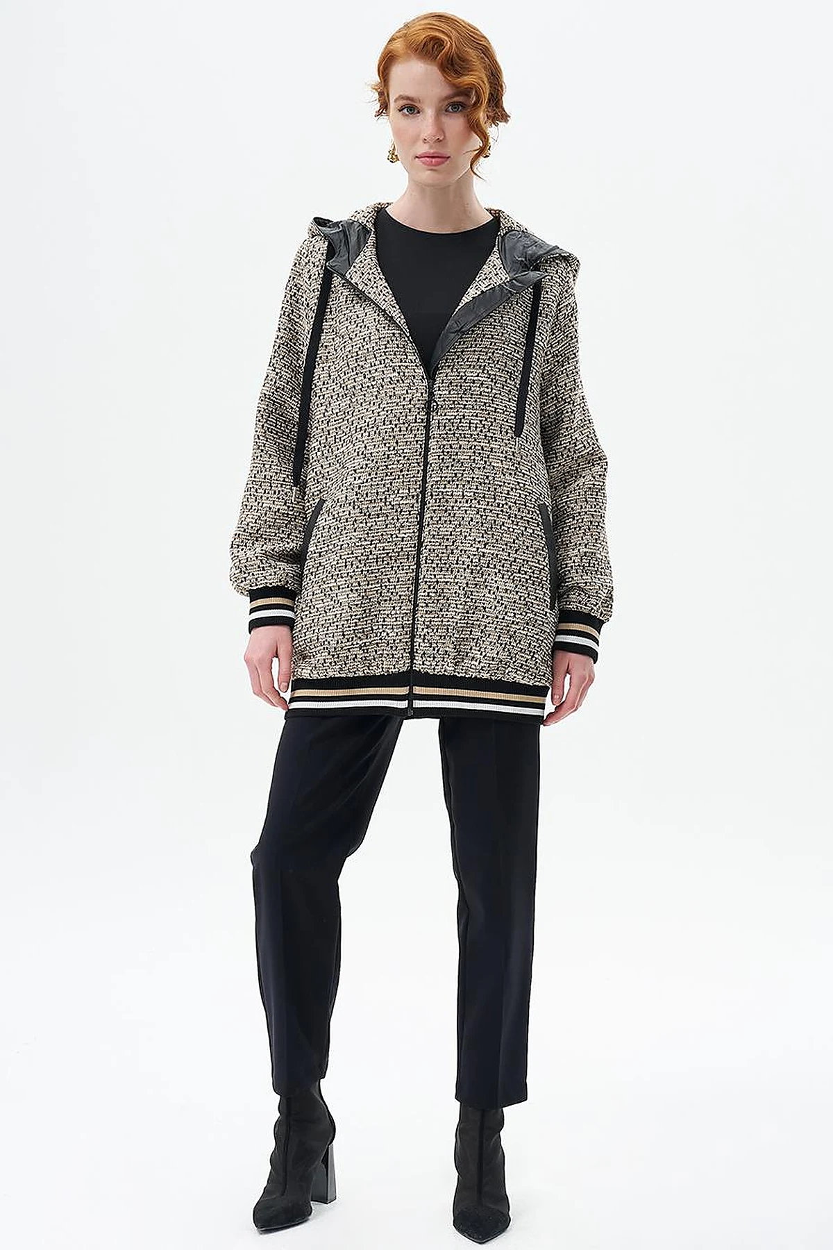 Ribbed Jacket with Hood Detail Black-Beige