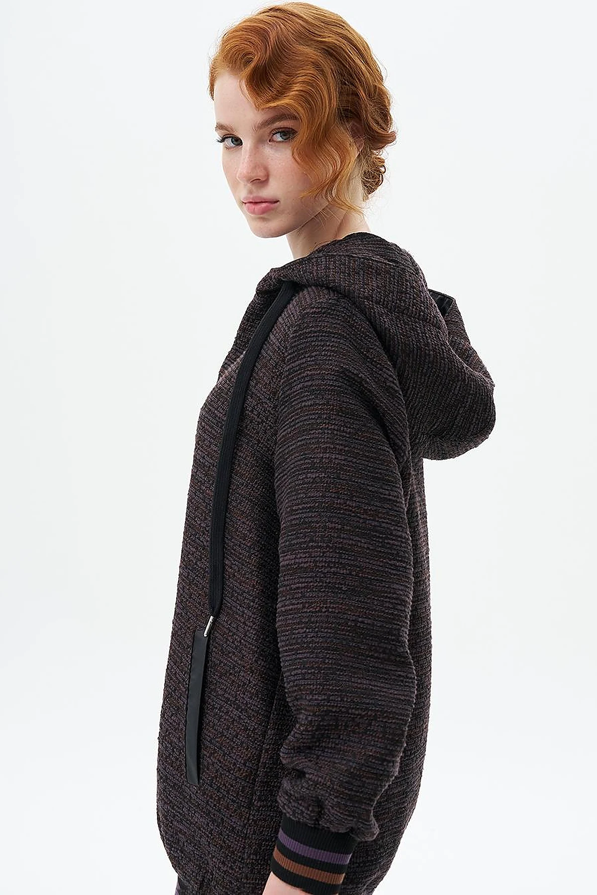 Ribbed Jacket with Hood Detail Black-Plum