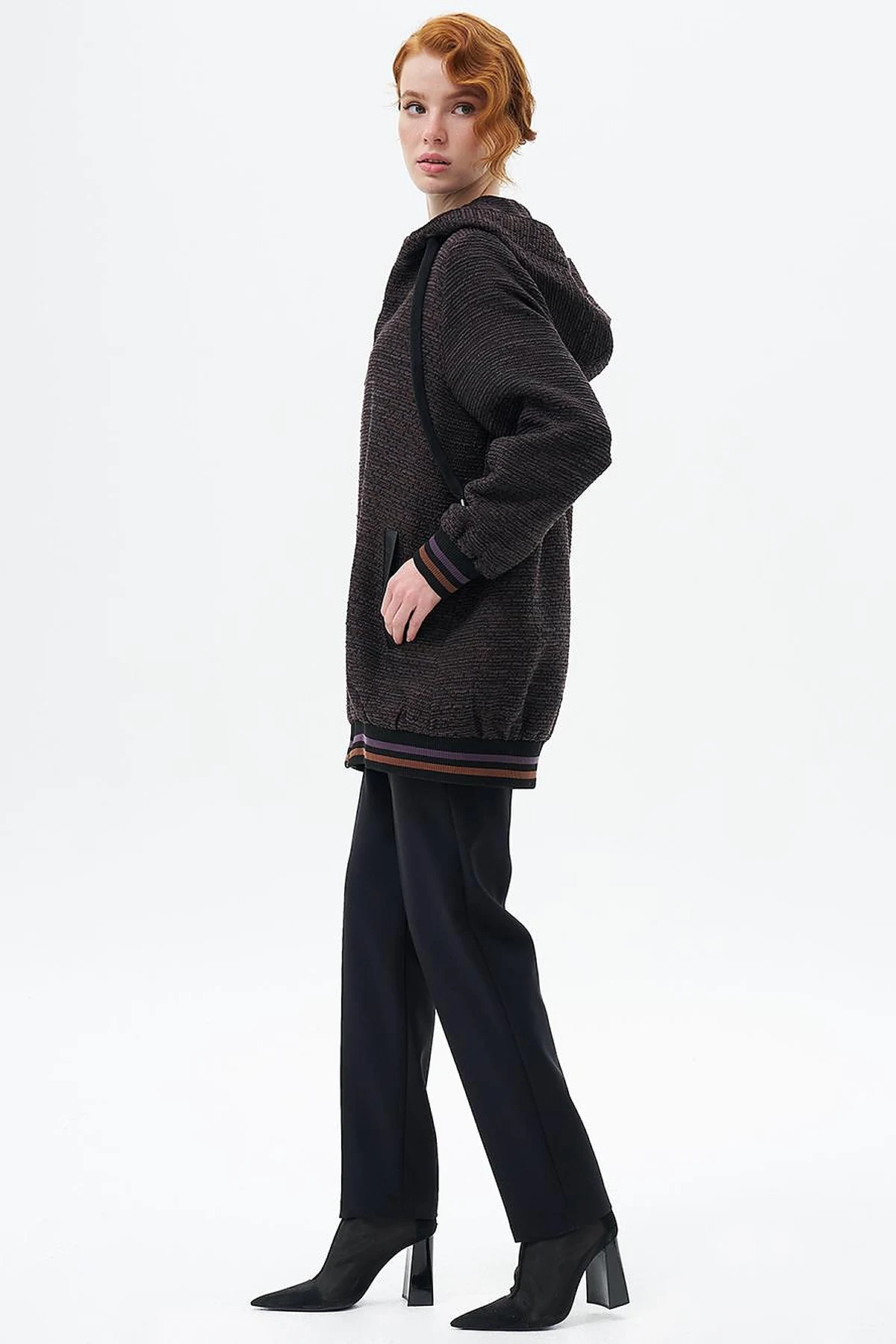 Ribbed Jacket with Hood Detail Black-Plum
