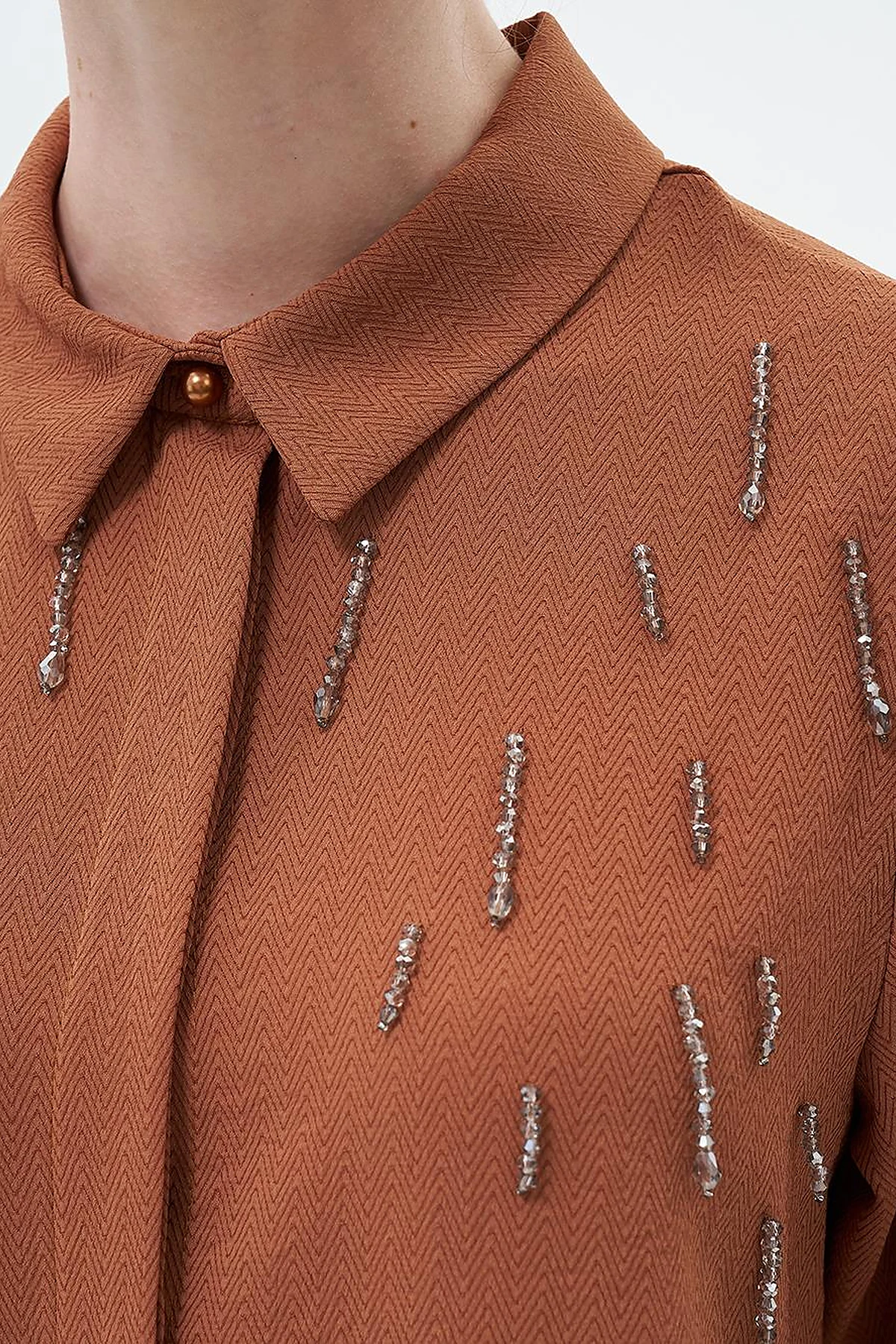 Stone-Embroidered Chic Tunic Tobacco