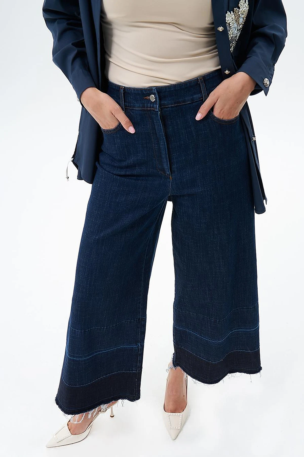 Paçası Eskitmeli Denim Pantolon Lacivert