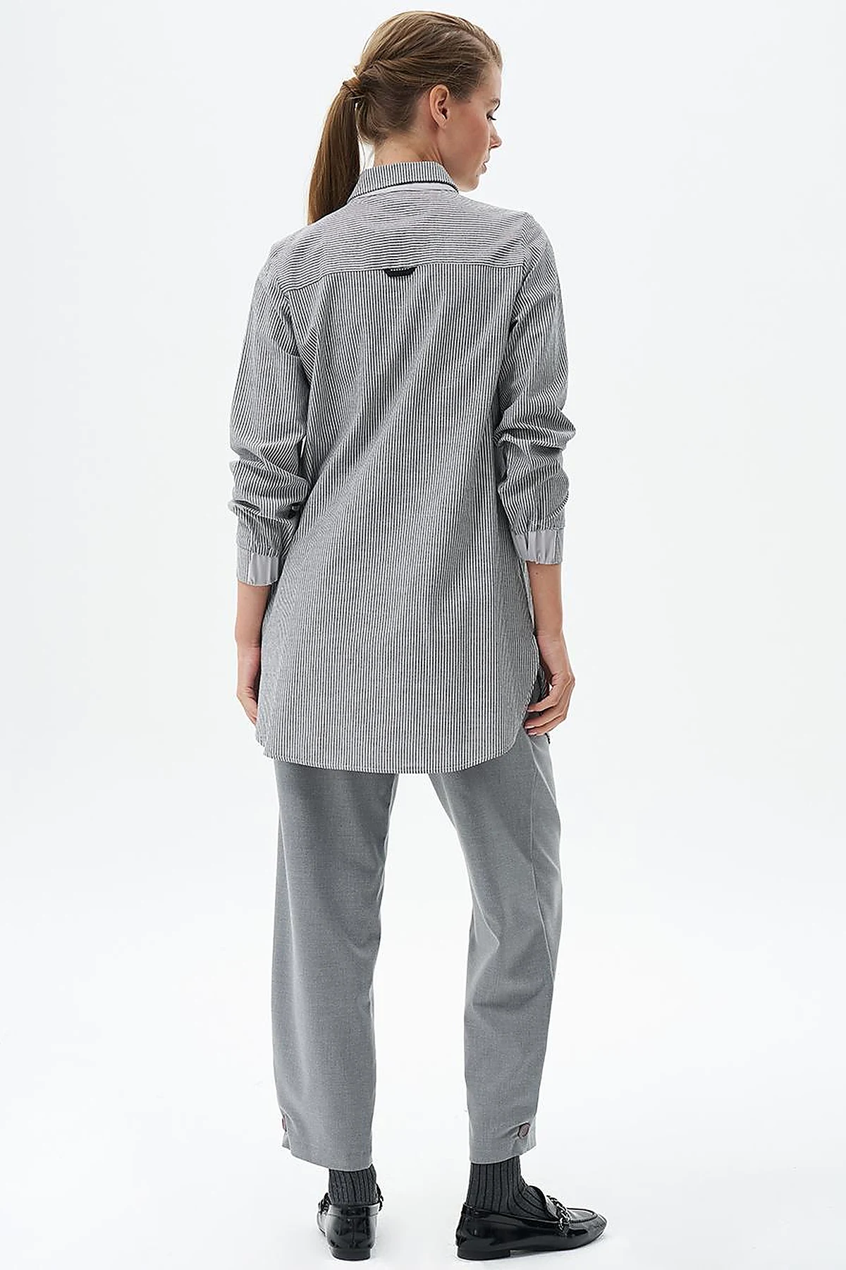 Striped Pattern Tunic with Elastic Gathered Wrists Black