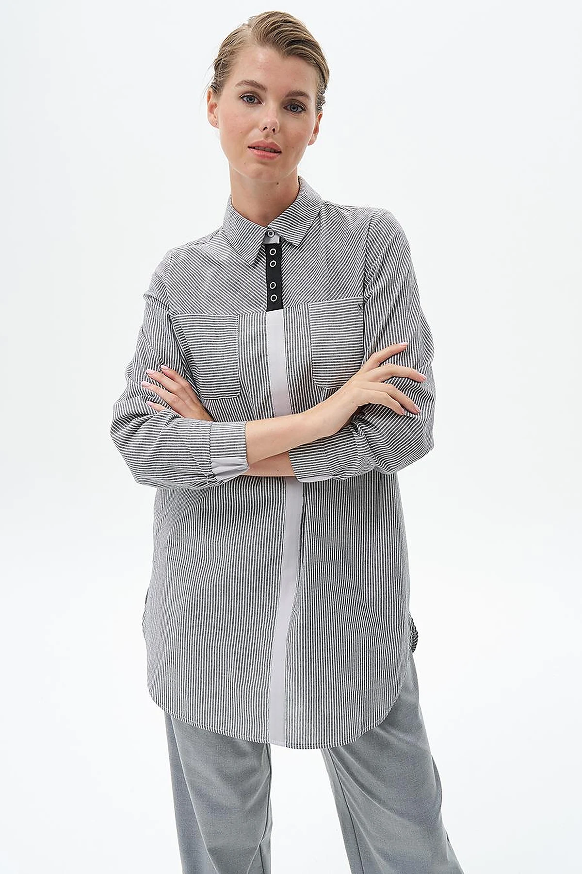 Striped Pattern Tunic with Elastic Gathered Wrists Black