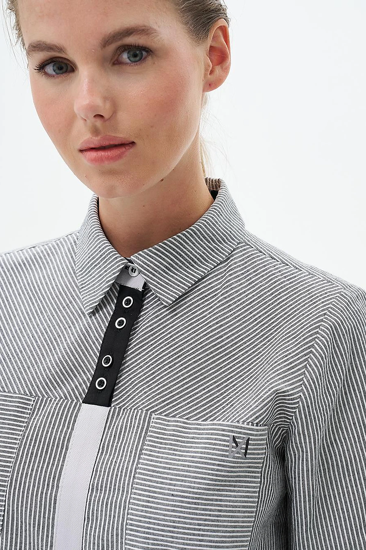 Striped Pattern Tunic with Elastic Gathered Wrists Black