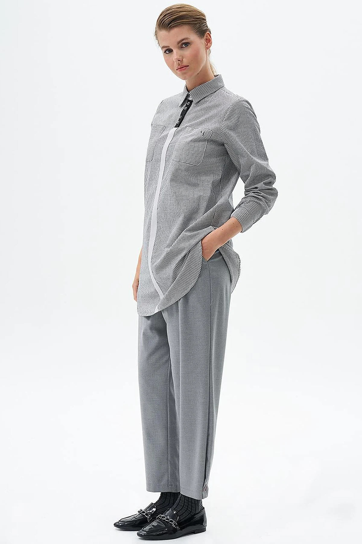 Striped Pattern Tunic with Elastic Gathered Wrists Black