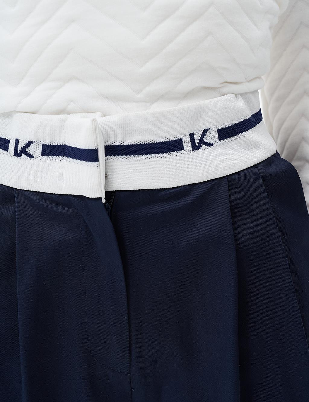 Carrot Pants with Pleated Logo Dark Navy Blue