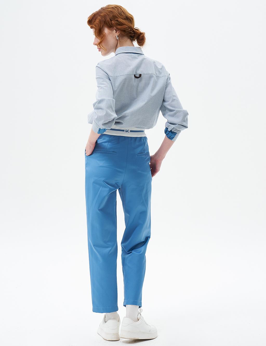Carrot Pants with Pleated Logo Crown Blue