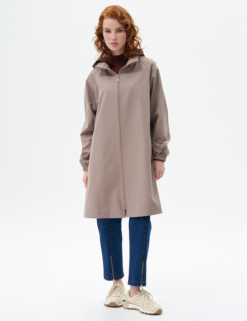 Hooded Coat with Elastic Gathered Wrists Mink