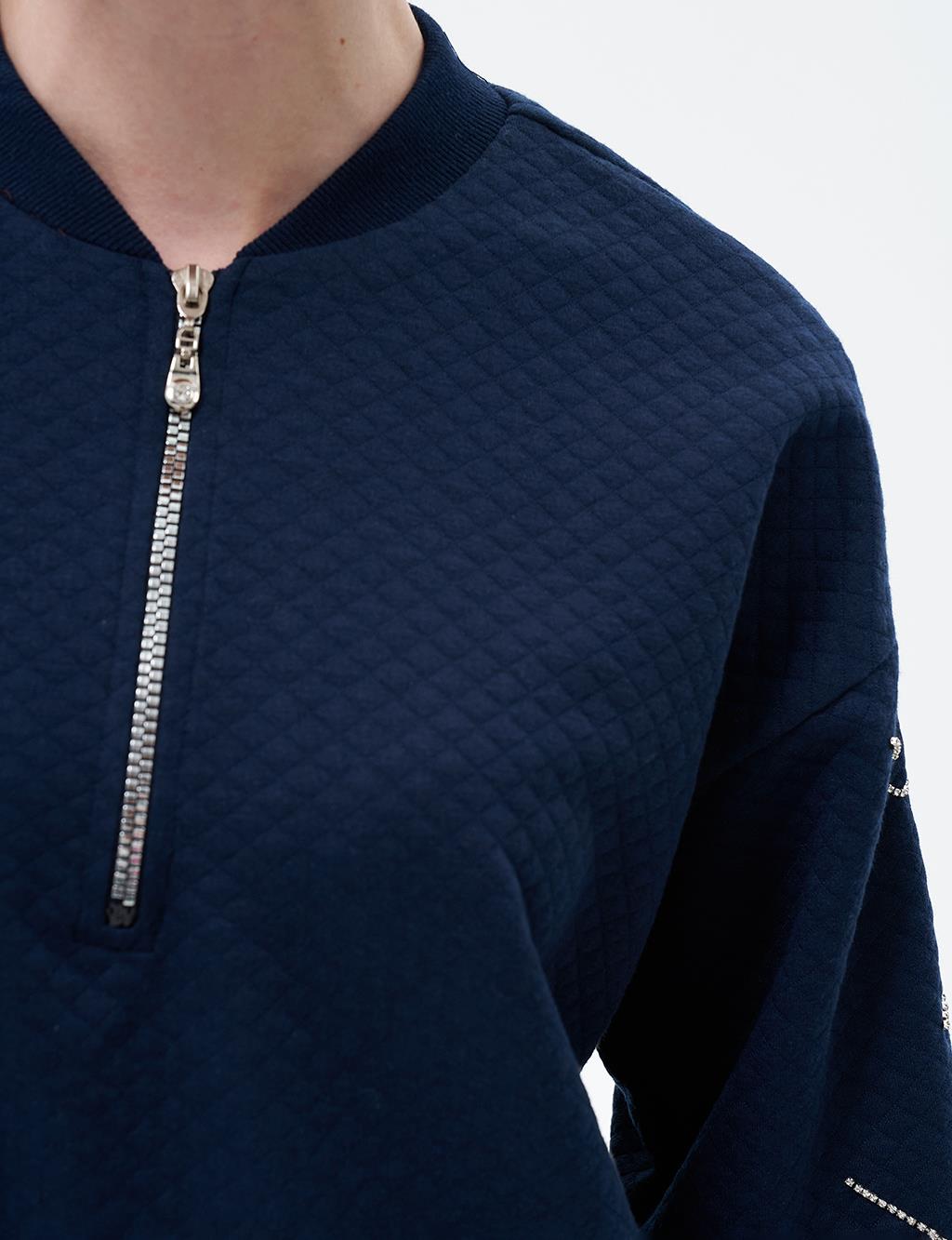 Taş İşlemeli Yarım Fermuar Kapamalı Sweatshirt Koyu Lacivert