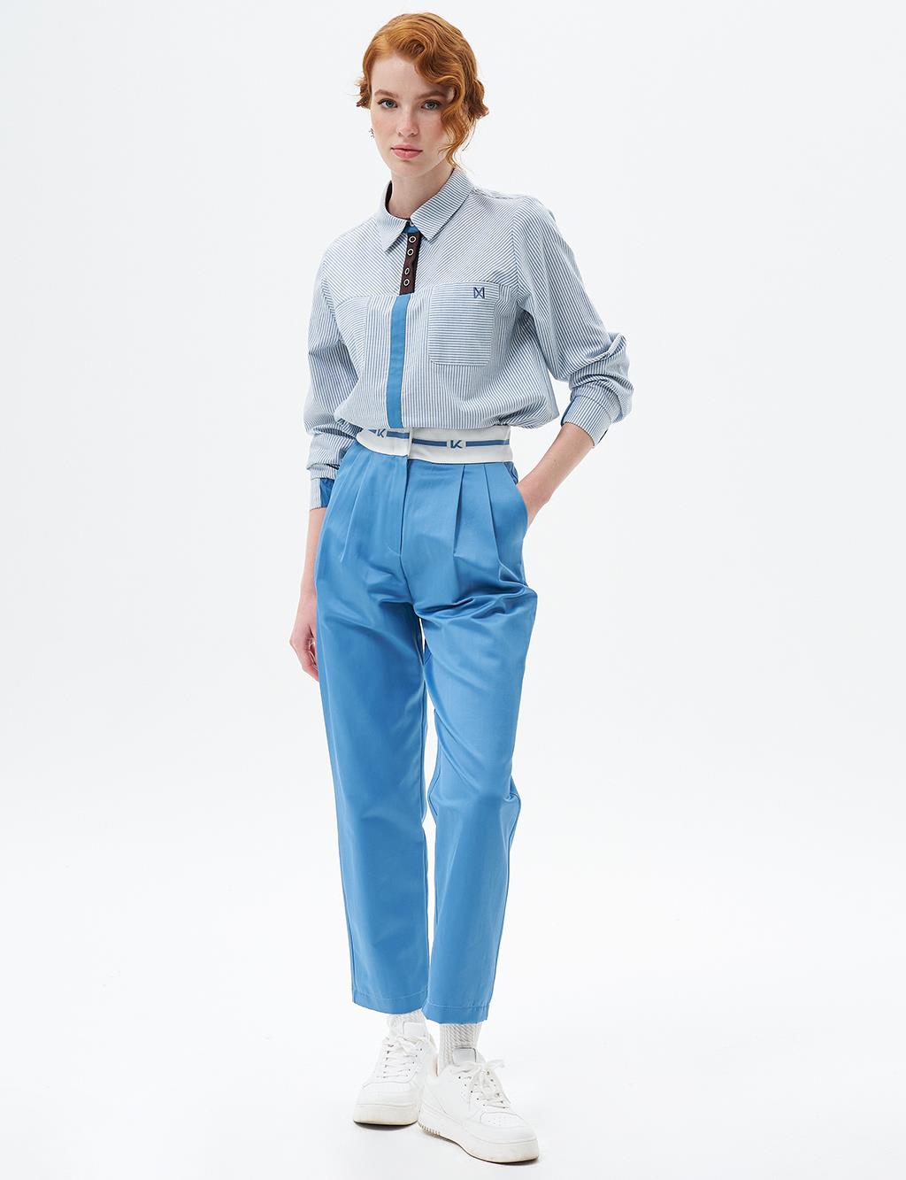 Carrot Pants with Pleated Logo Crown Blue