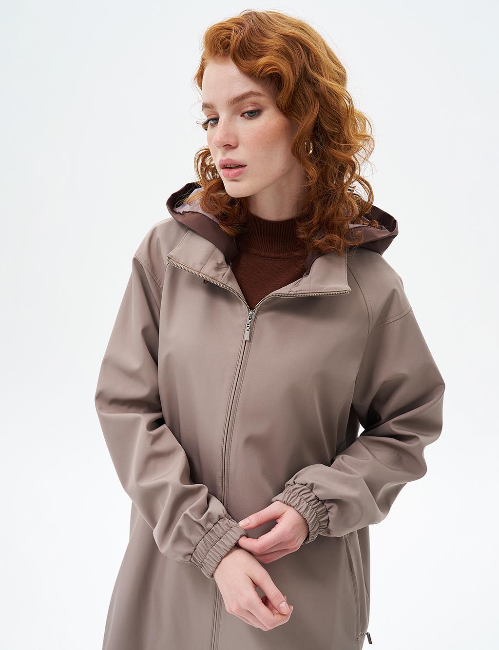 Hooded Coat with Elastic Gathered Wrists Mink