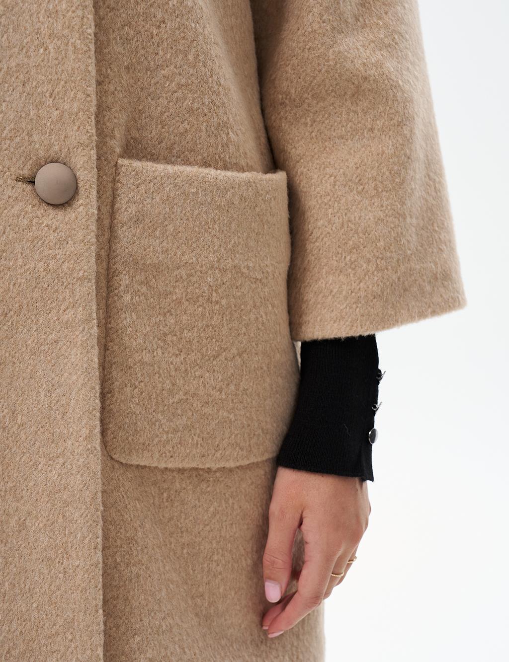Three Quarter Sleeve Cashmere Coat Beige