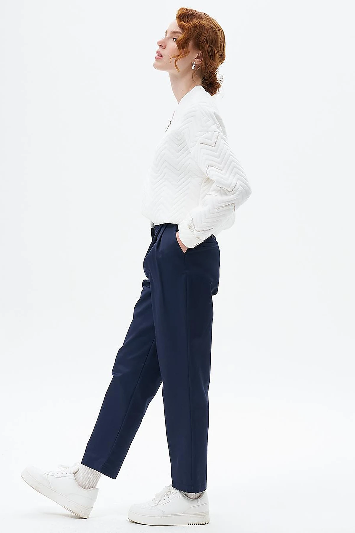 Carrot Pants with Pleated Logo Dark Navy Blue