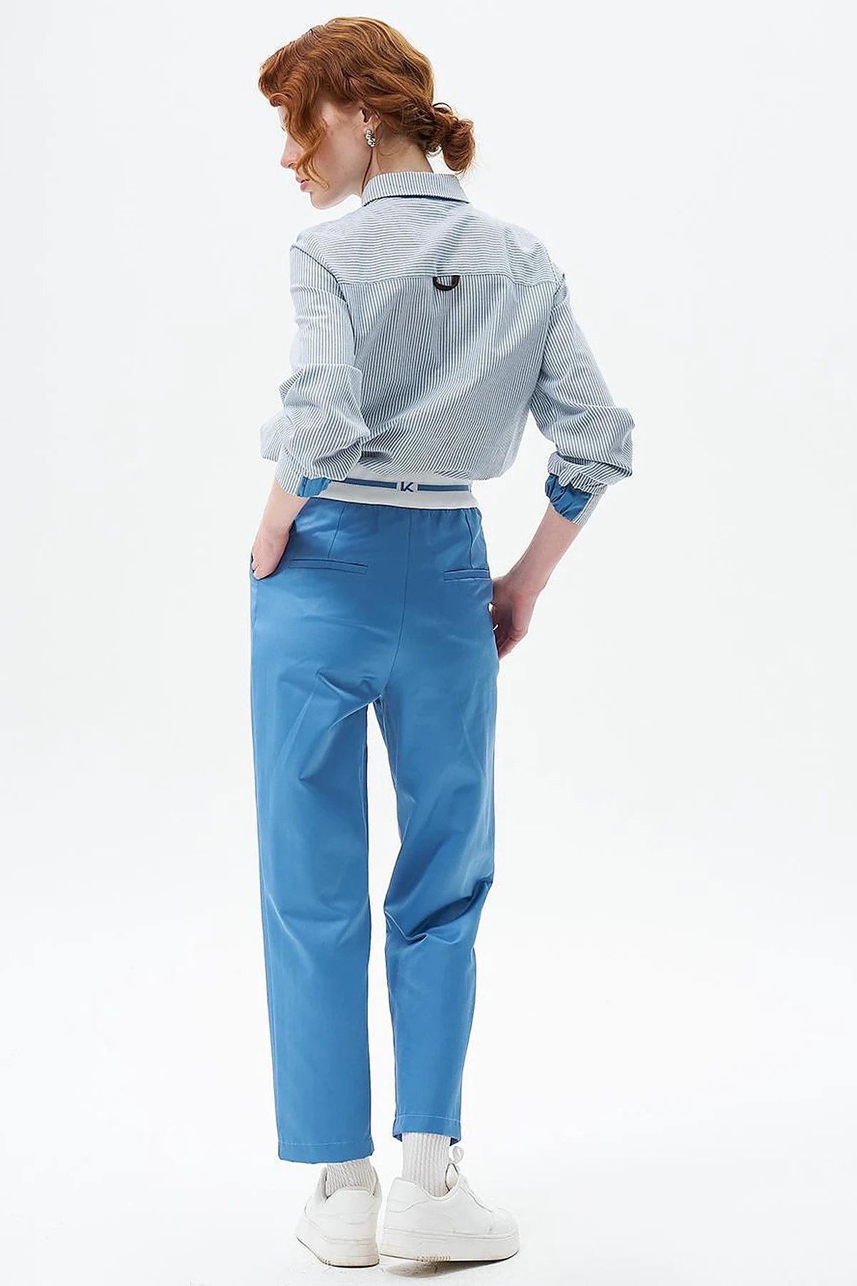 Carrot Pants with Pleated Logo Crown Blue