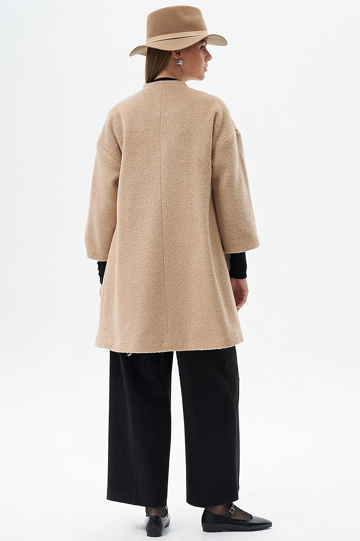 Three Quarter Sleeve Cashmere Coat Beige