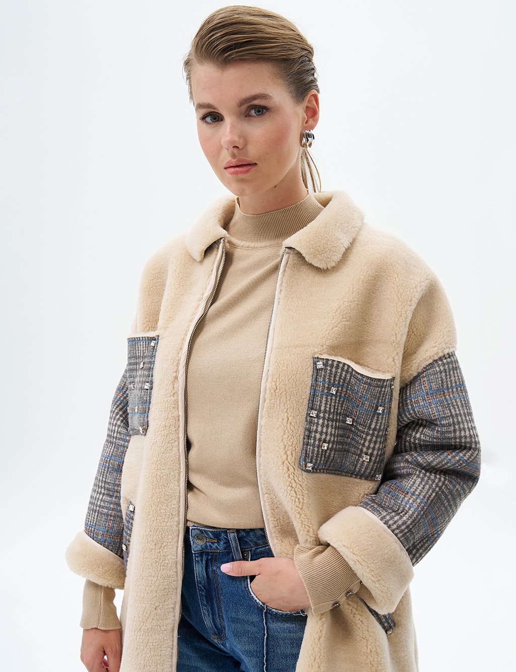 Plush Coat with Stone Pockets Black Cream