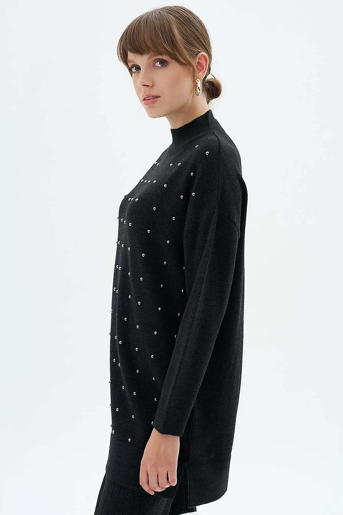 Bead Embroidered Half Turtleneck Knitwear Tunic Black