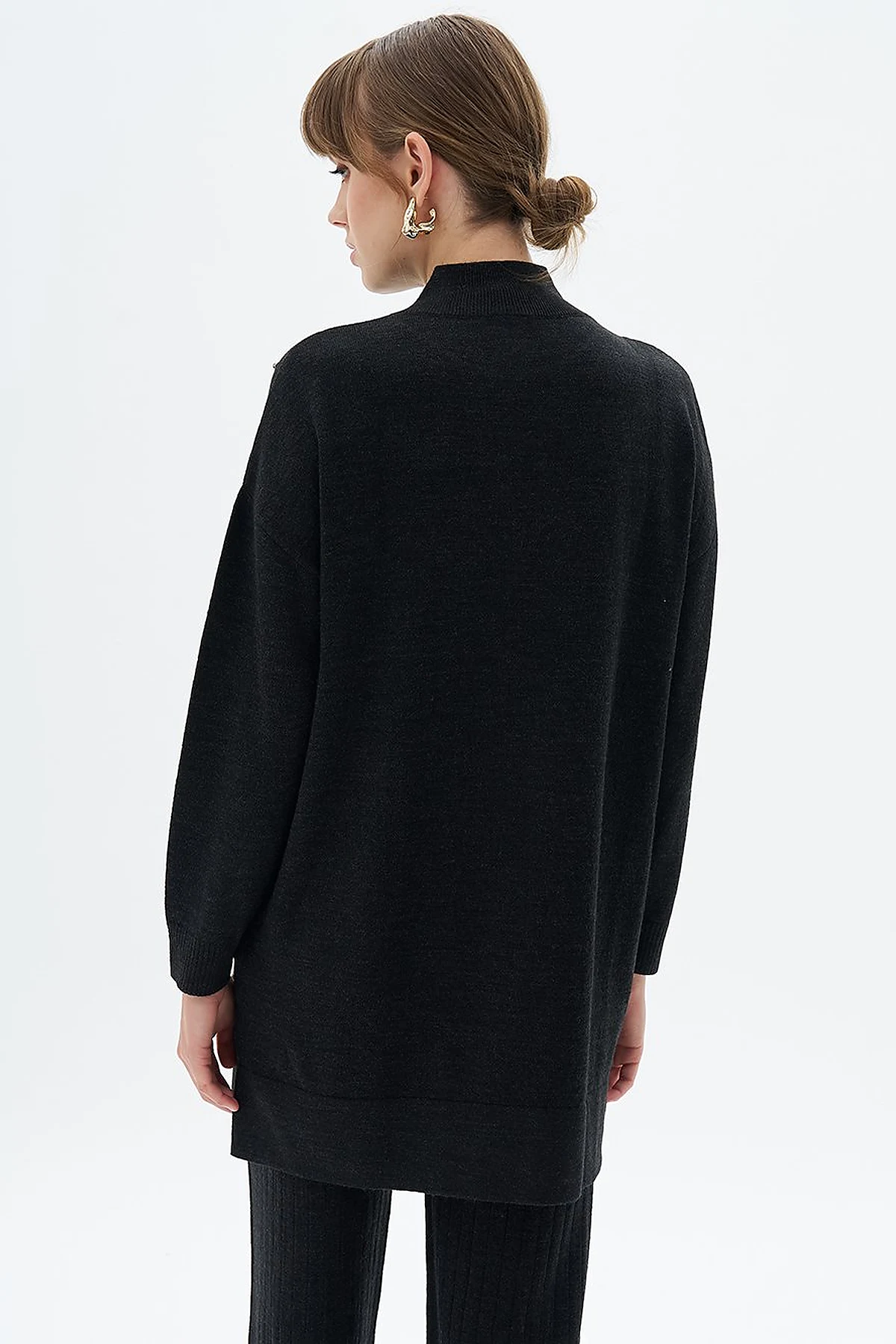Bead Embroidered Half Turtleneck Knitwear Tunic Black
