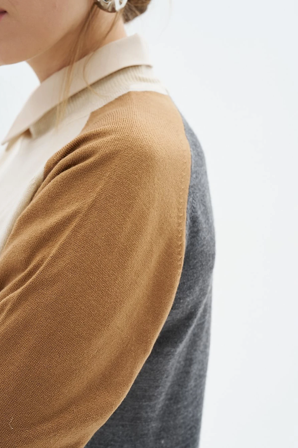 Color Blocked Knit Tunic Stone