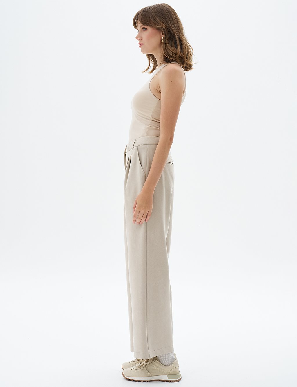 Pleated Suede Trousers Cream