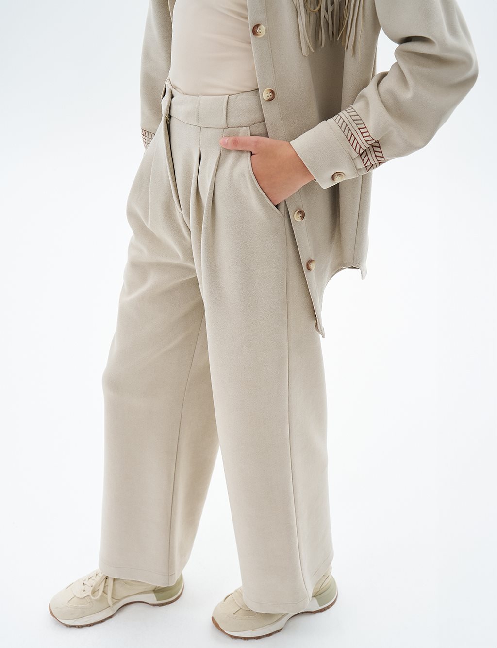 Pleated Suede Trousers Cream