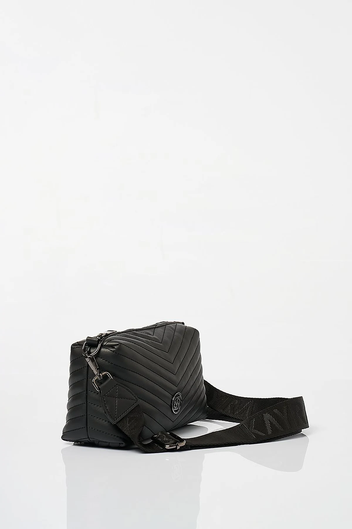 Monogram Detailed Quilted Bag Black