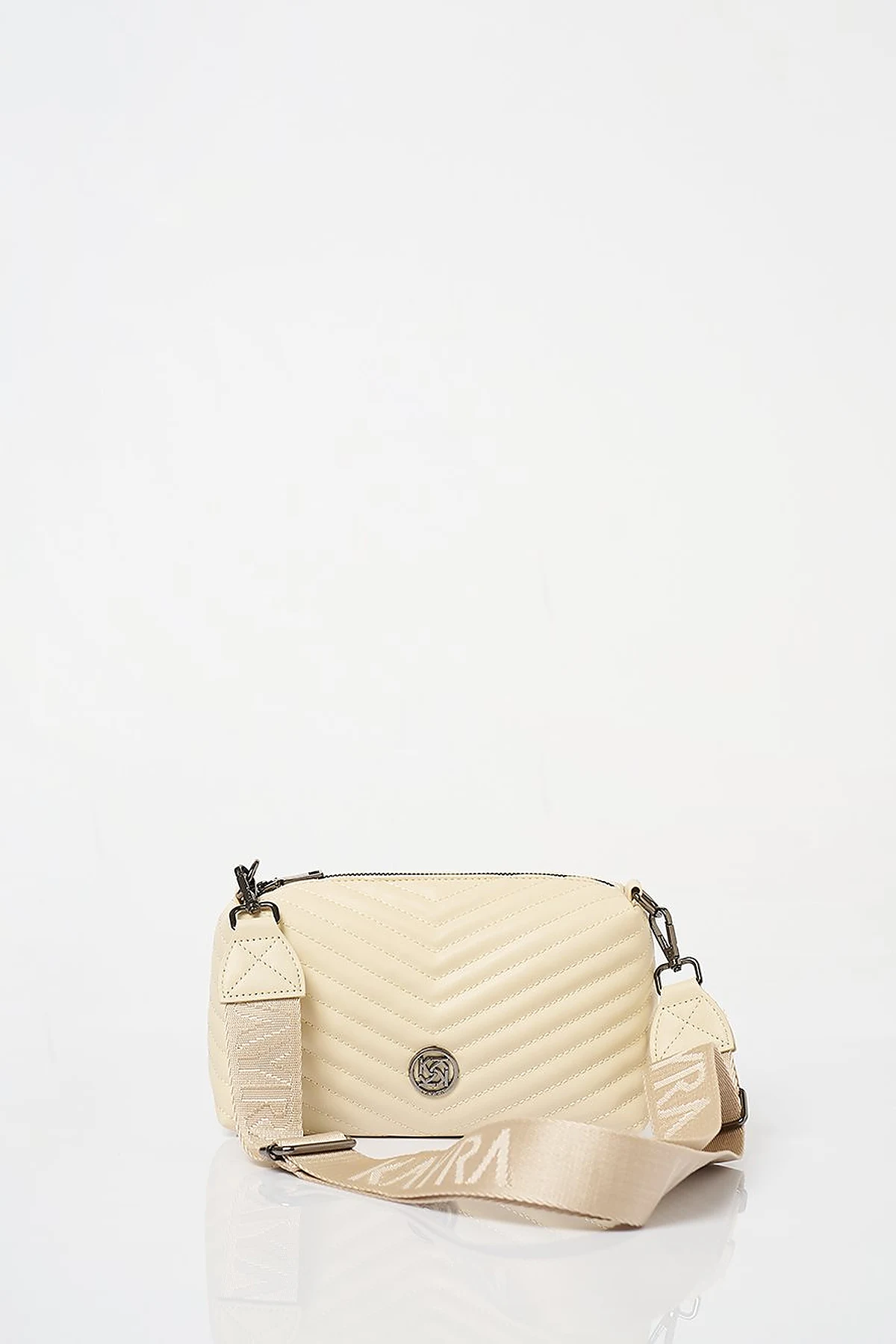 Monogram Detailed Quilted Bag Cream