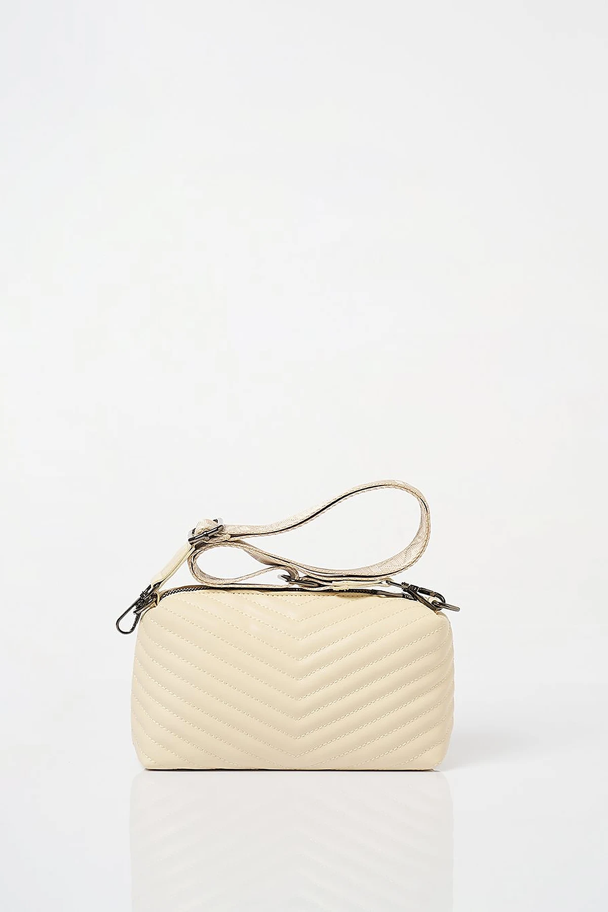 Monogram Detailed Quilted Bag Cream