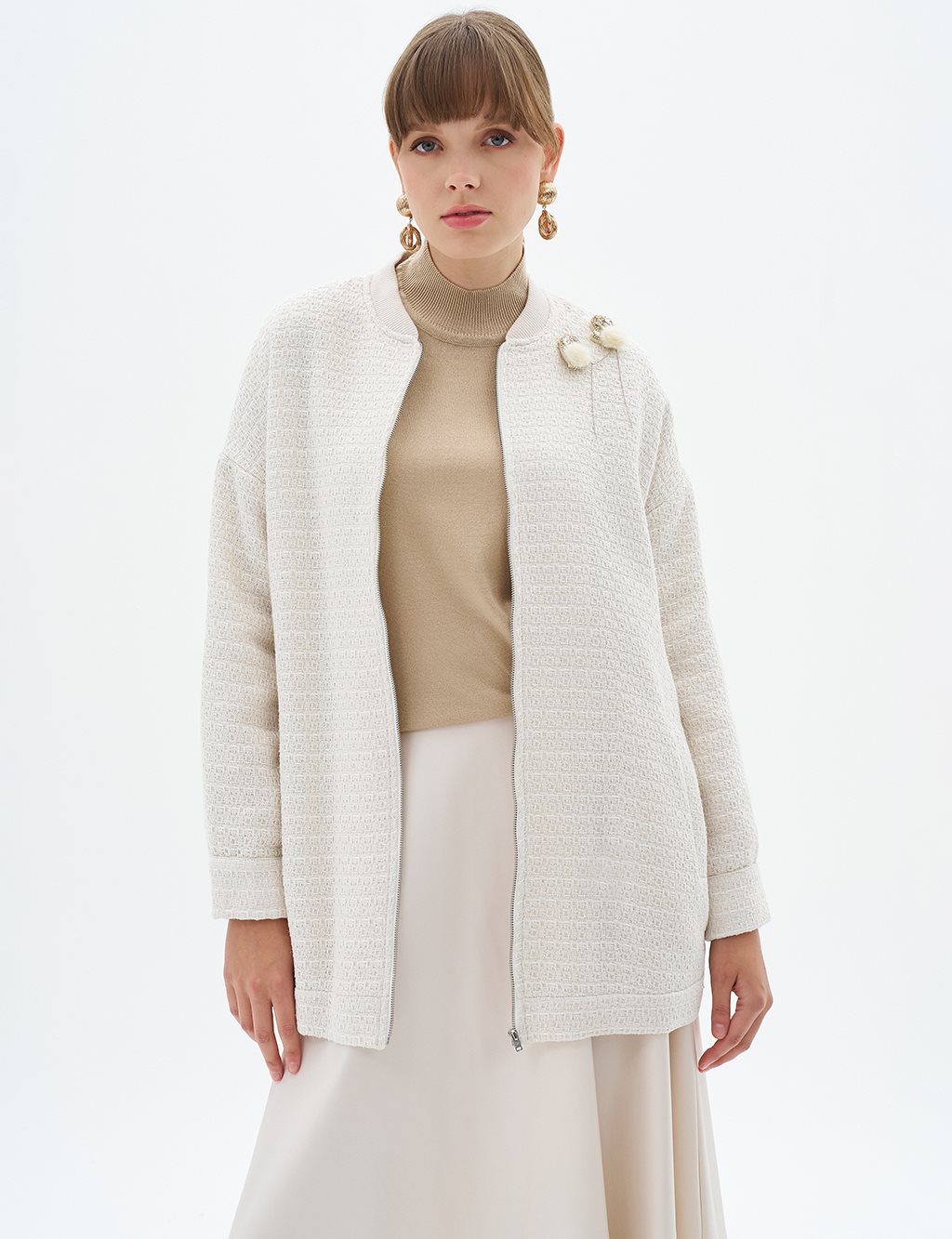 Ribbed Brooch Detailed Jacket Cream