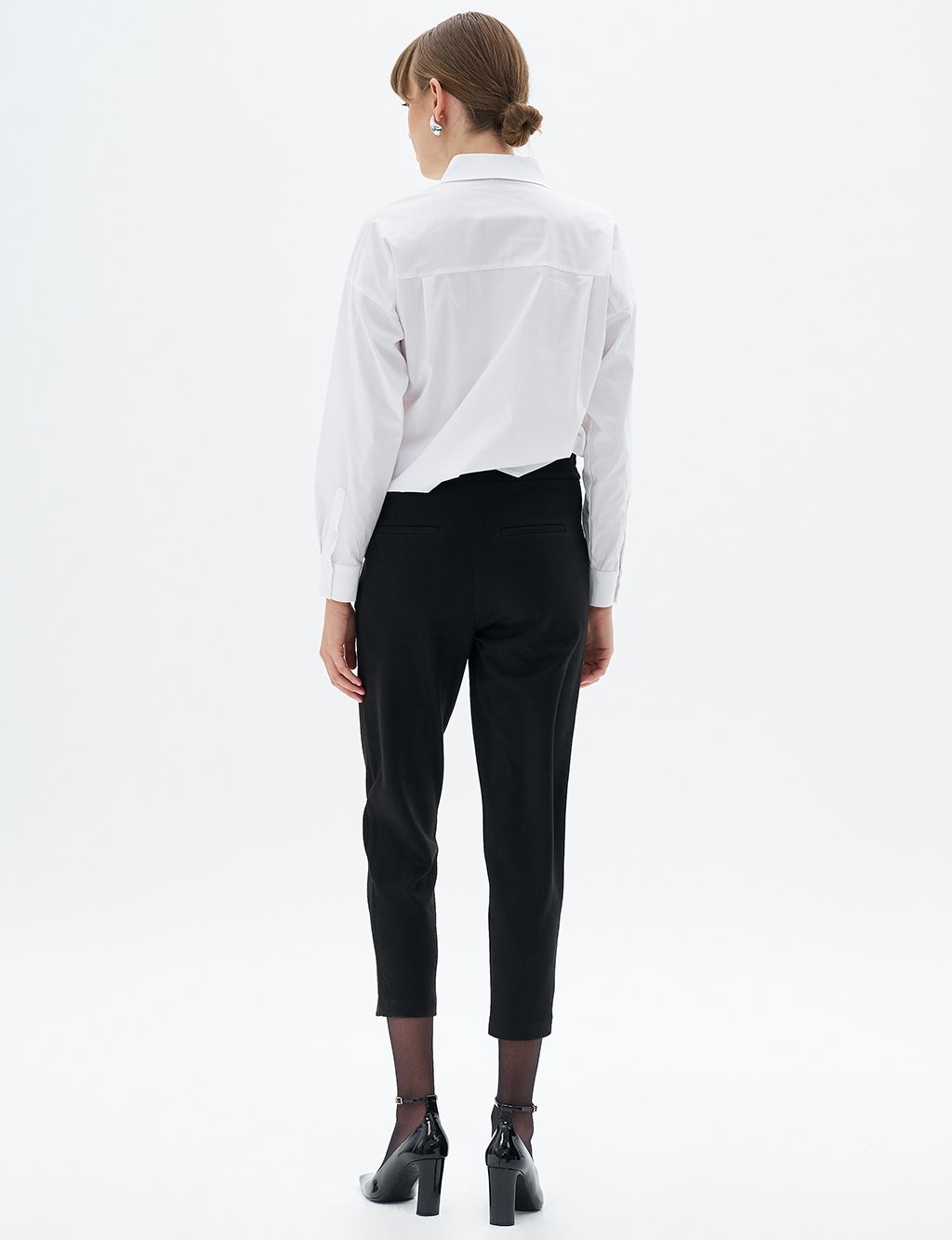 Carrot Cut Suede Pants Black