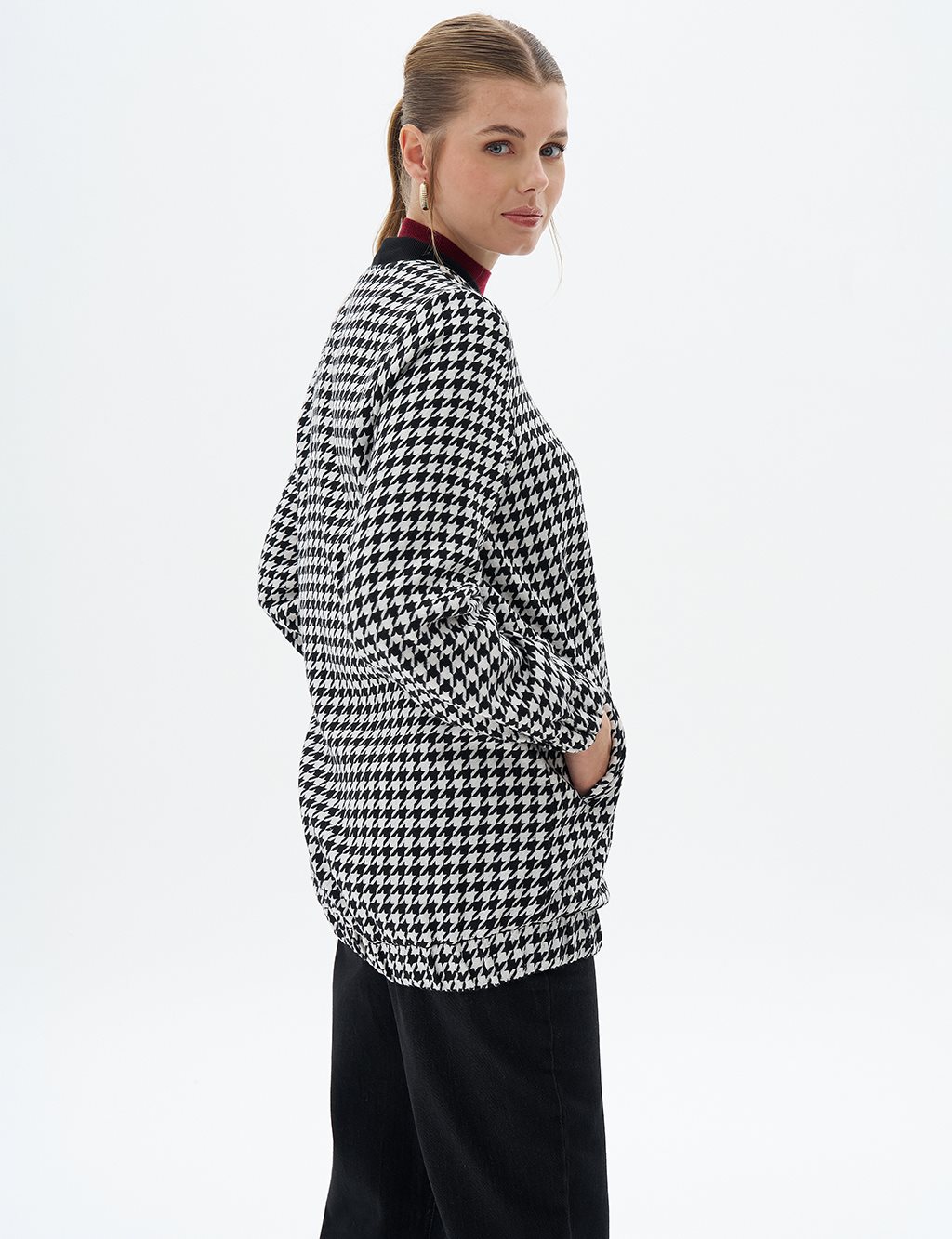 Checkered Pattern Zip-Up Jacket Black