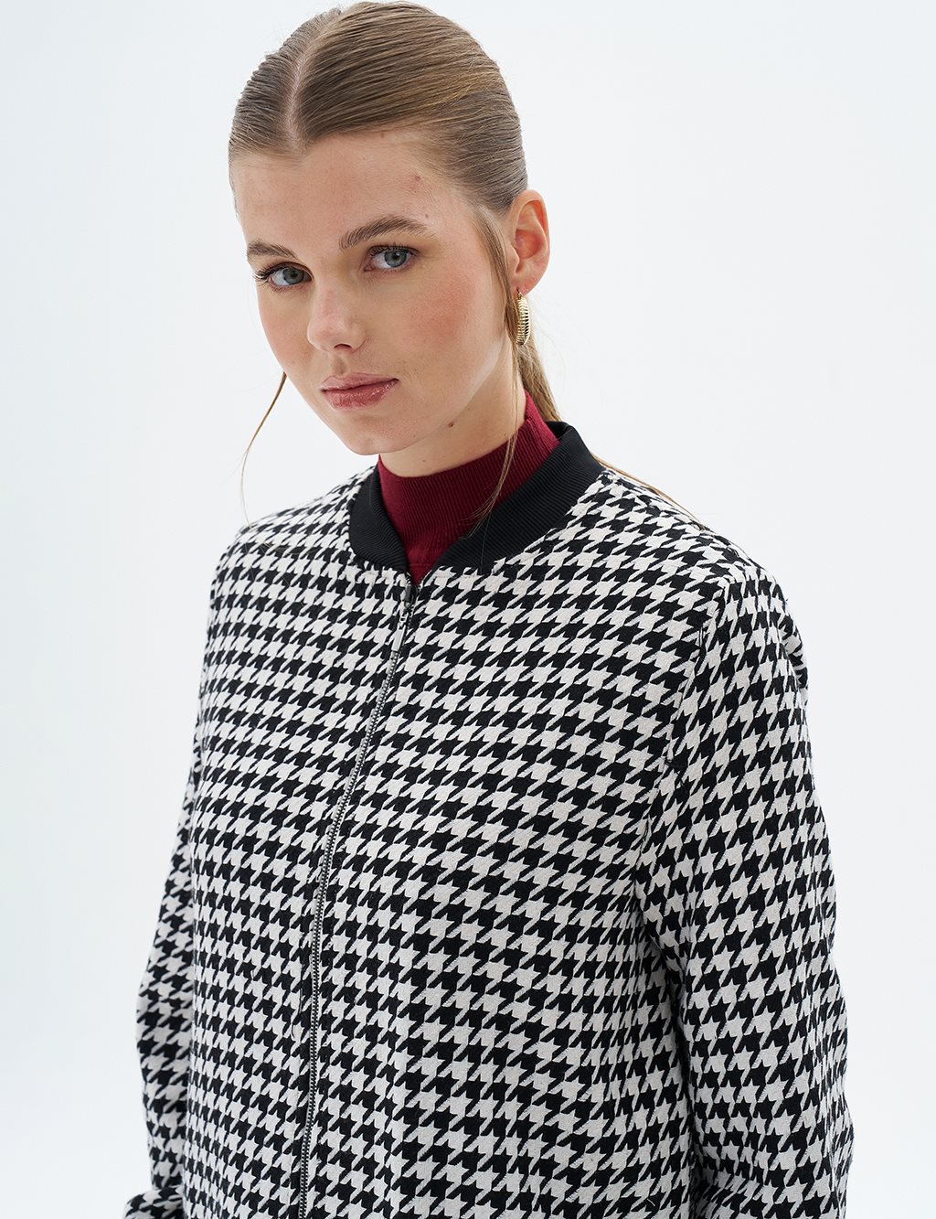 Checkered Pattern Zip-Up Jacket Black