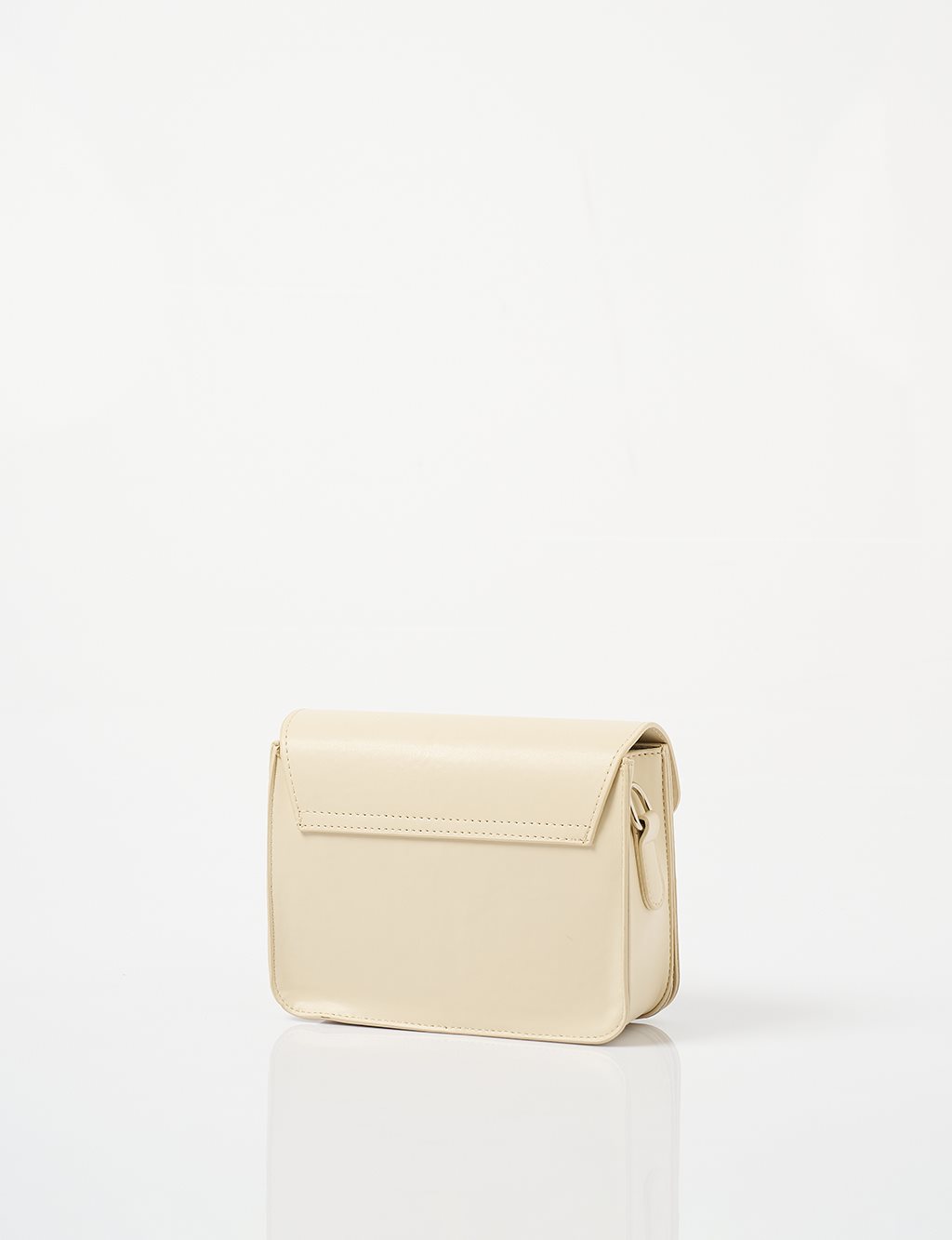 Metal Buckle Detailed Lid Bag Cream