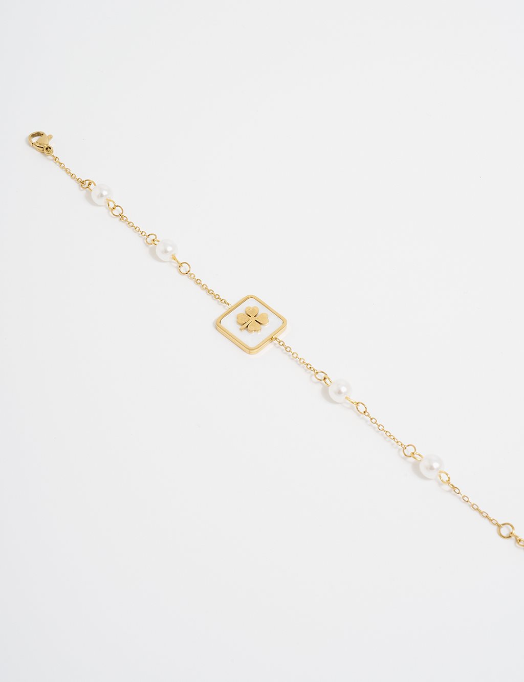 Clover and Pearl-Shaped Bracelet in Gold