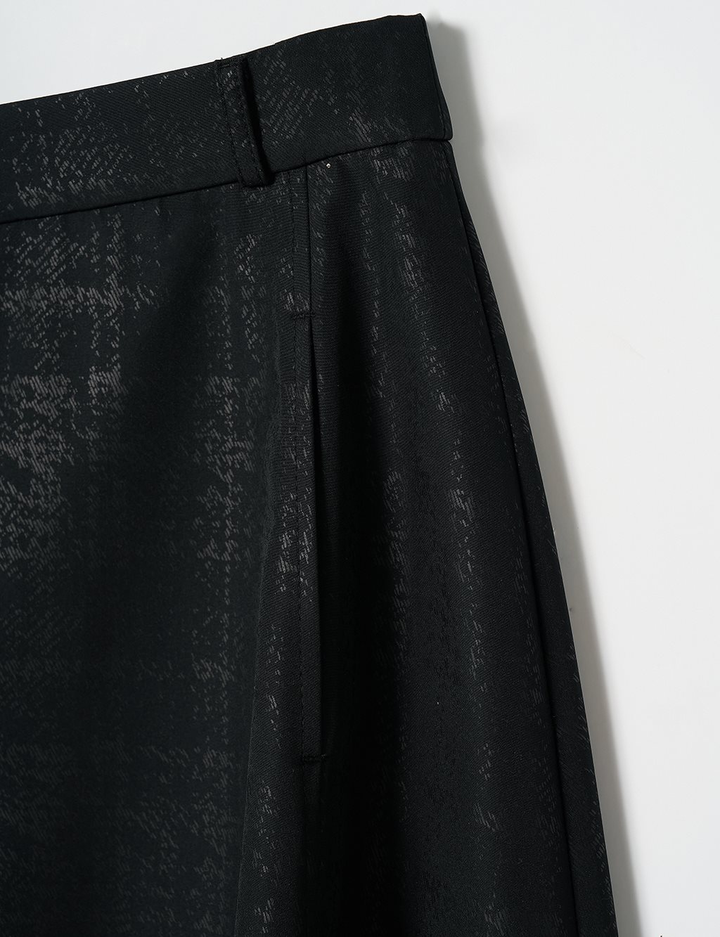 Zipped Pieced Skirt Black