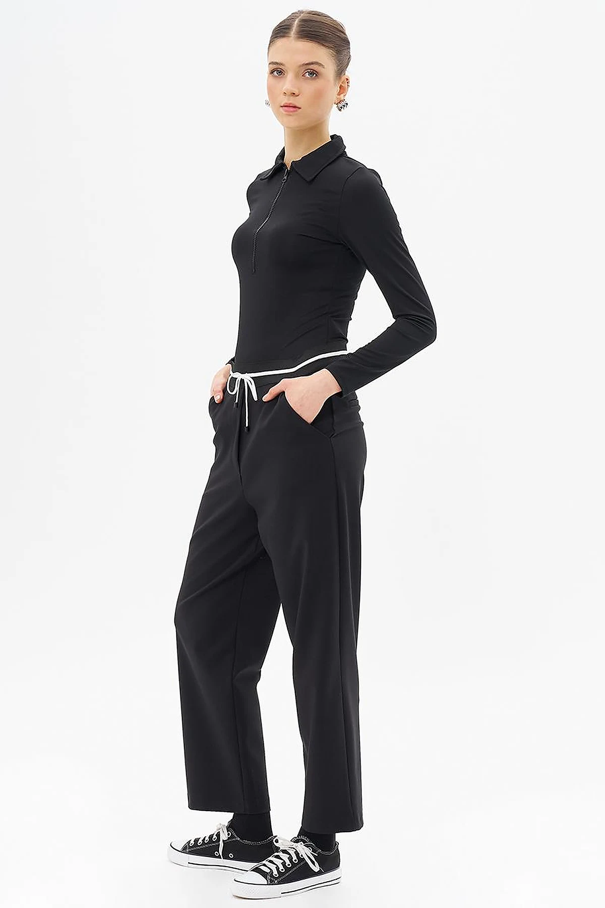 Elastic Waist Laced Pants Black