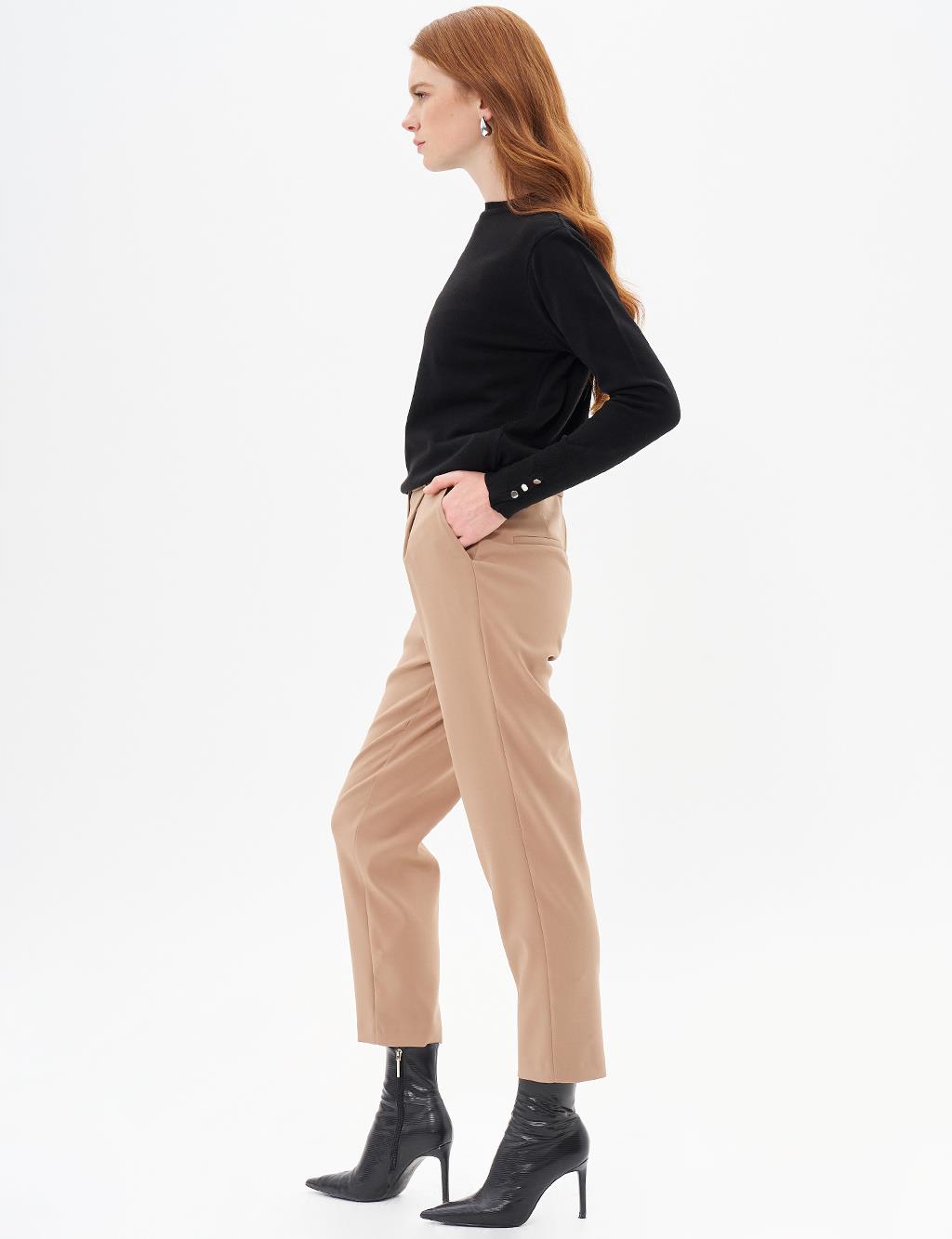 Waist Detailed Carrot Pants Beige