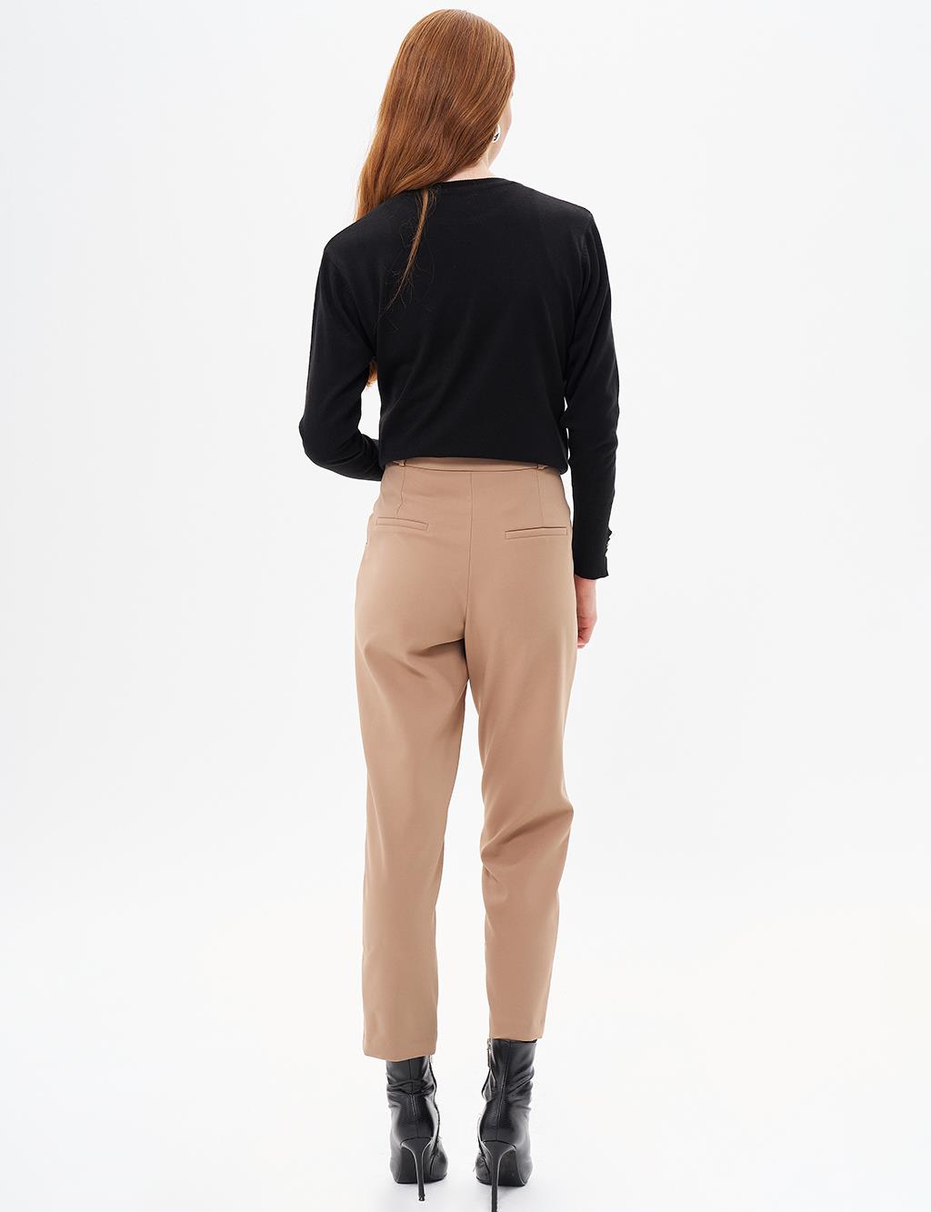 Waist Detailed Carrot Pants Beige