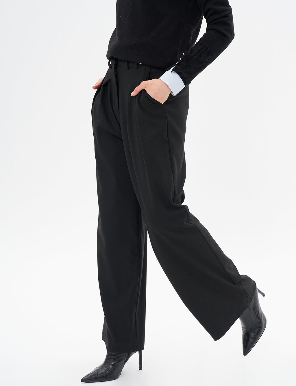 Double Pleated Detailed High Waist Trousers Black