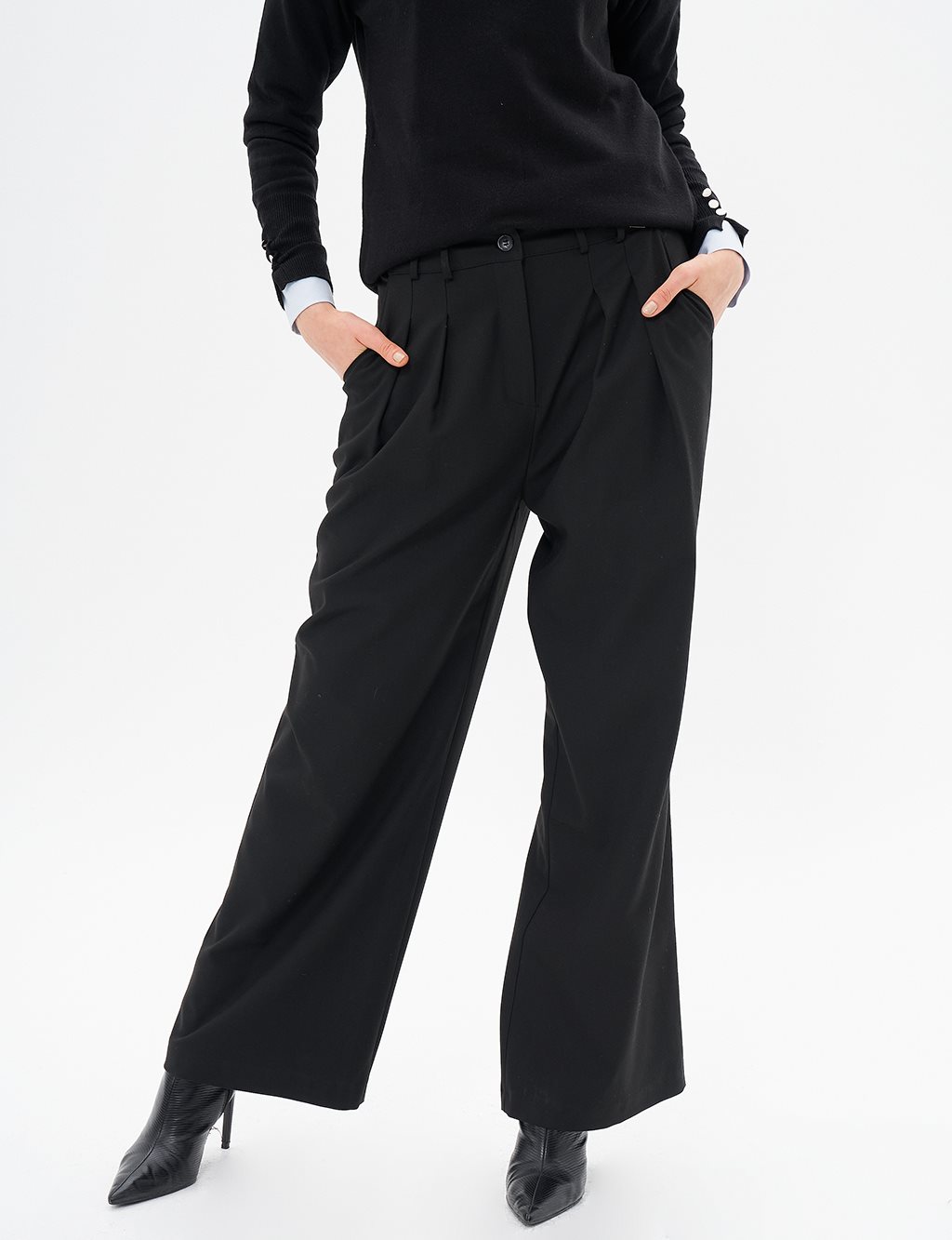 Double Pleated Detailed High Waist Trousers Black