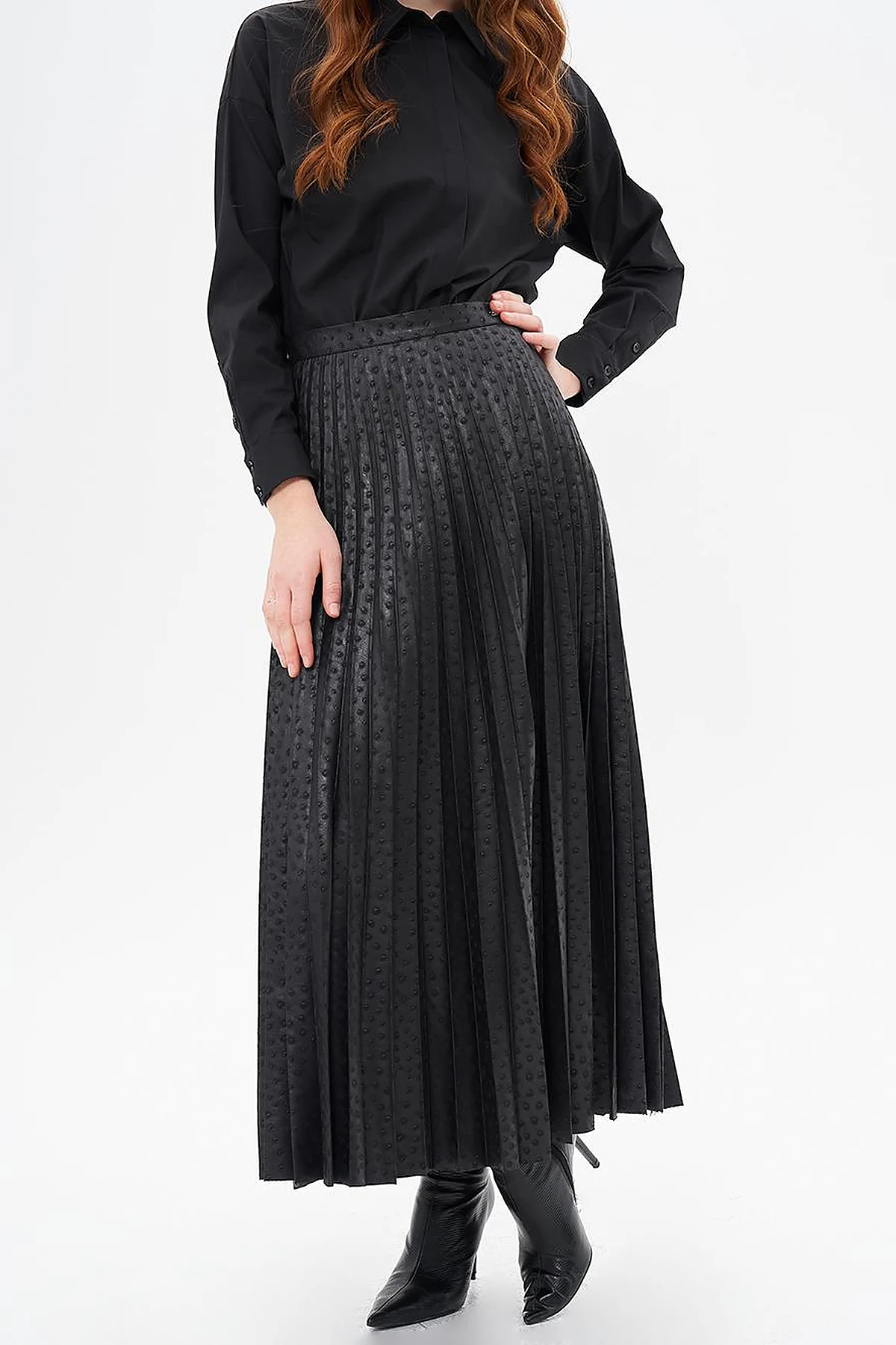 Polka Dot Patterned Pleated Skirt Black