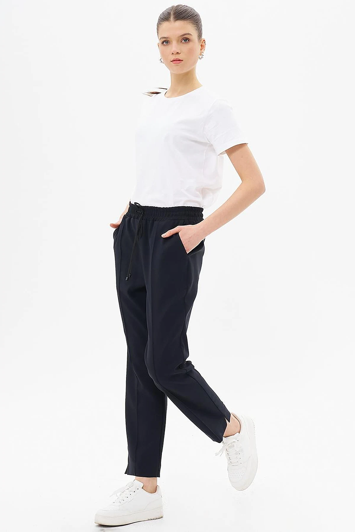 Carrot Trousers with Slit Legs Black
