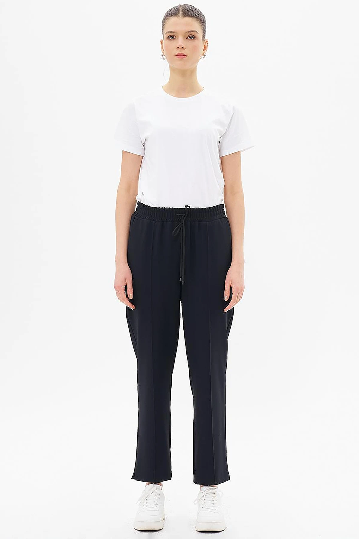 Carrot Trousers with Slit Legs Black